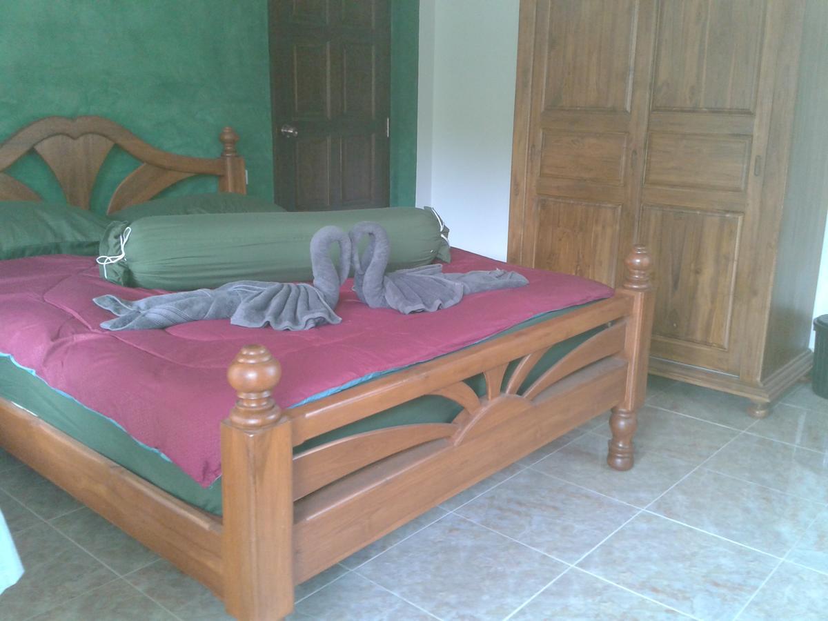 Nananuira Apartment And Room Кхаулак Экстерьер фото